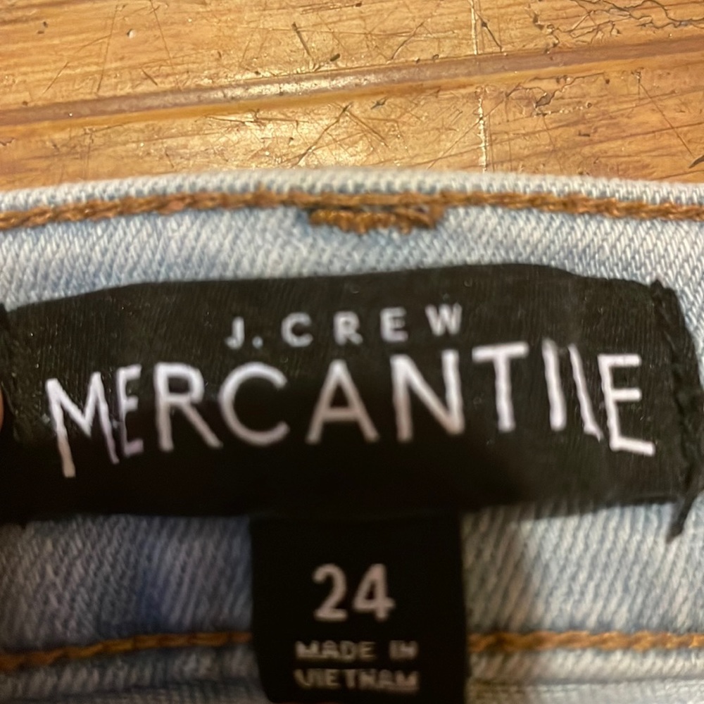 J.Crew Mercantile, skinny jeans, light wash, 24, hardly ever used, doesn’t fit